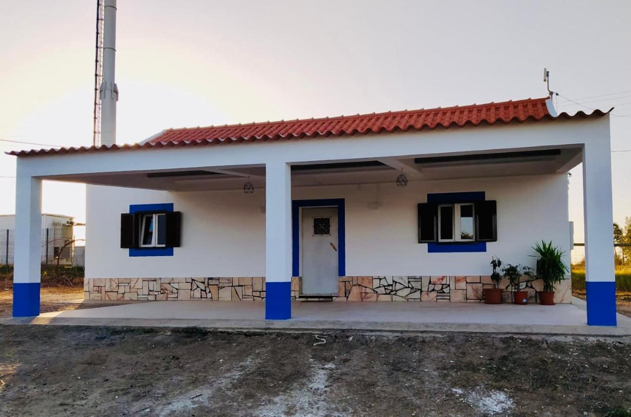 Villa Cozy Farm House In The Countryside Monte Das Figueiras de Lavre Exterior foto